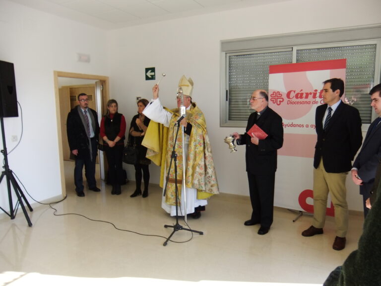 Bendición Centro Inserc Social 27-12-11 (22)
